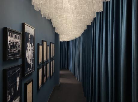 Bespoke_Barovier&Toso_ConceptFlat_hallway_1.jpg