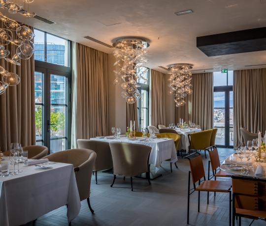 bt_sominee-restaurant_tbilisi_georgia_motif_01_exagon.jpg