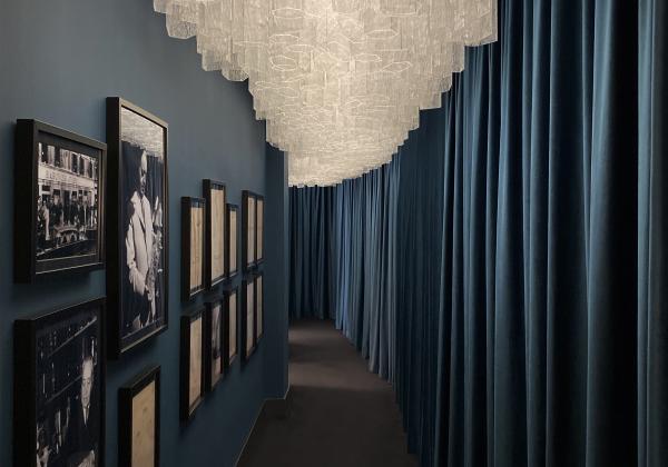 Bespoke_Barovier&Toso_ConceptFlat_hallway_1.jpg