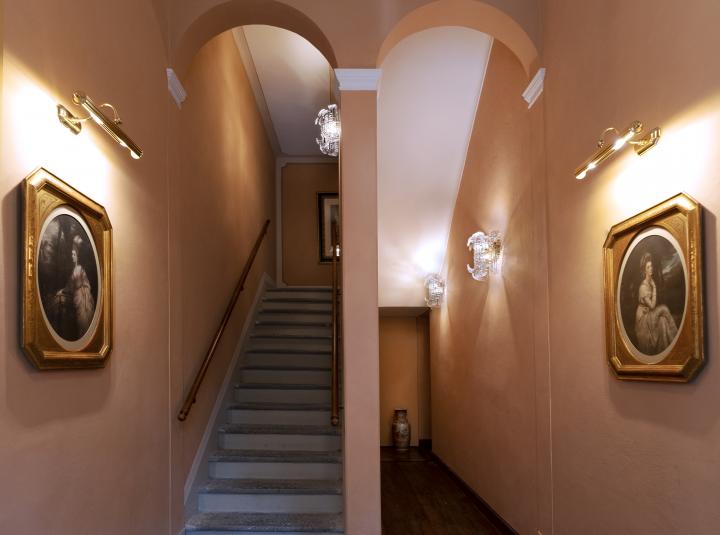bt_villa_passalacqua_como-lake_newfelci_hallway.jpg
