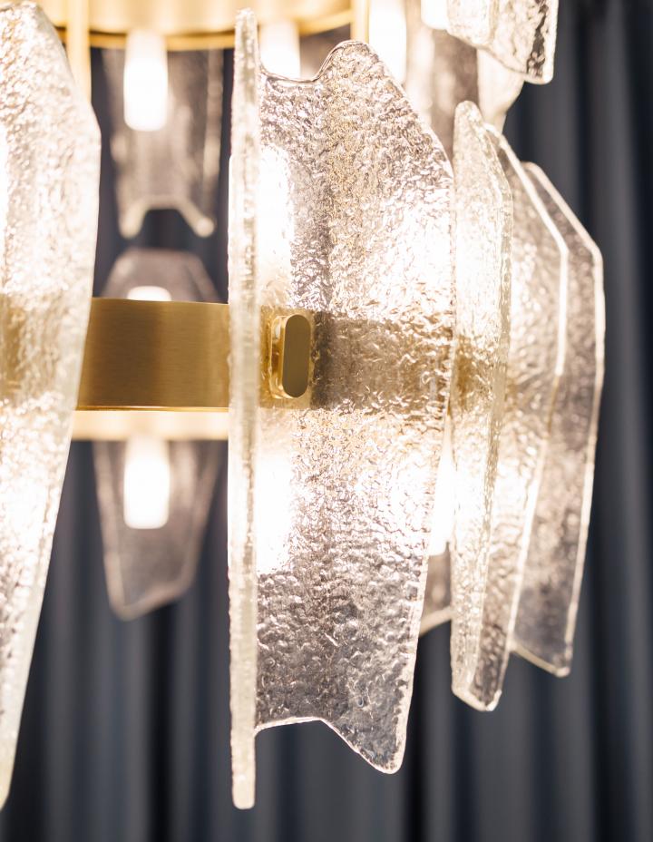 Aurrum Showroom Punk