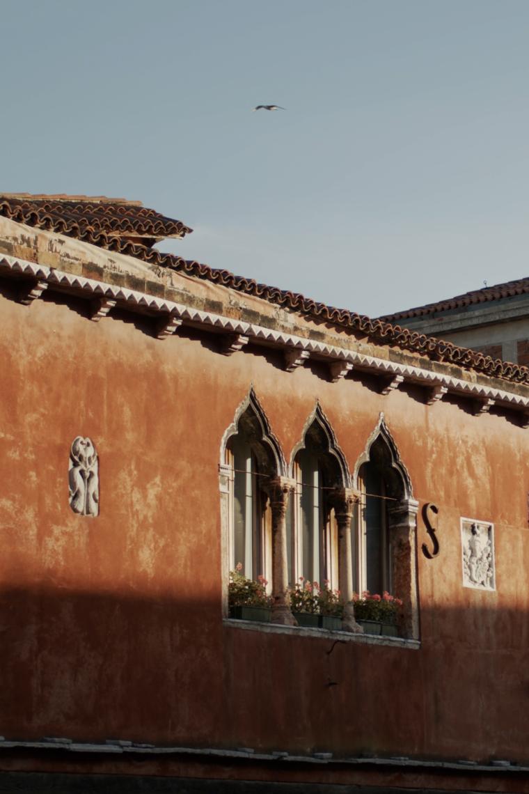 8 - Postcards from Murano.00_00_08_15.Immagine010.jpg