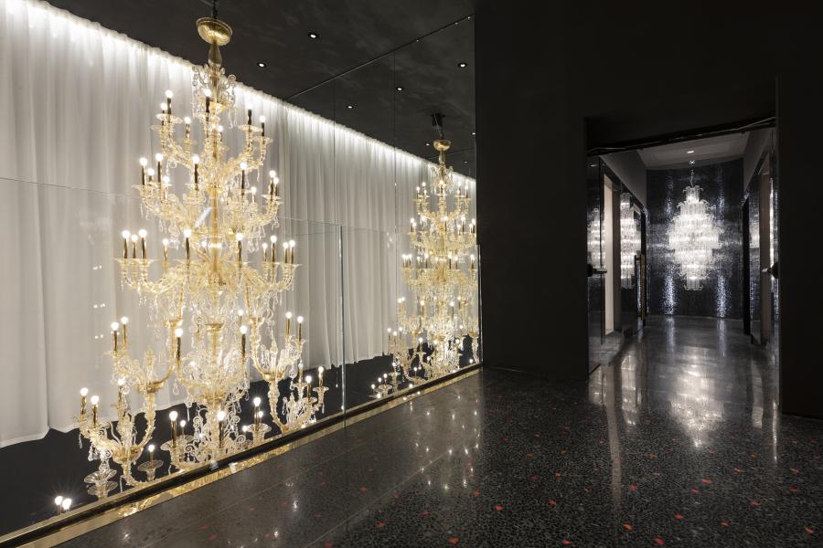 Experience_Palazzo Barovier&Toso_First floor_Taif chandelier_New Felci suspension.jpg