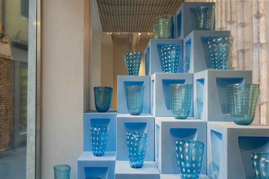 08_bt_venice_boutique_waters-edge.jpg
