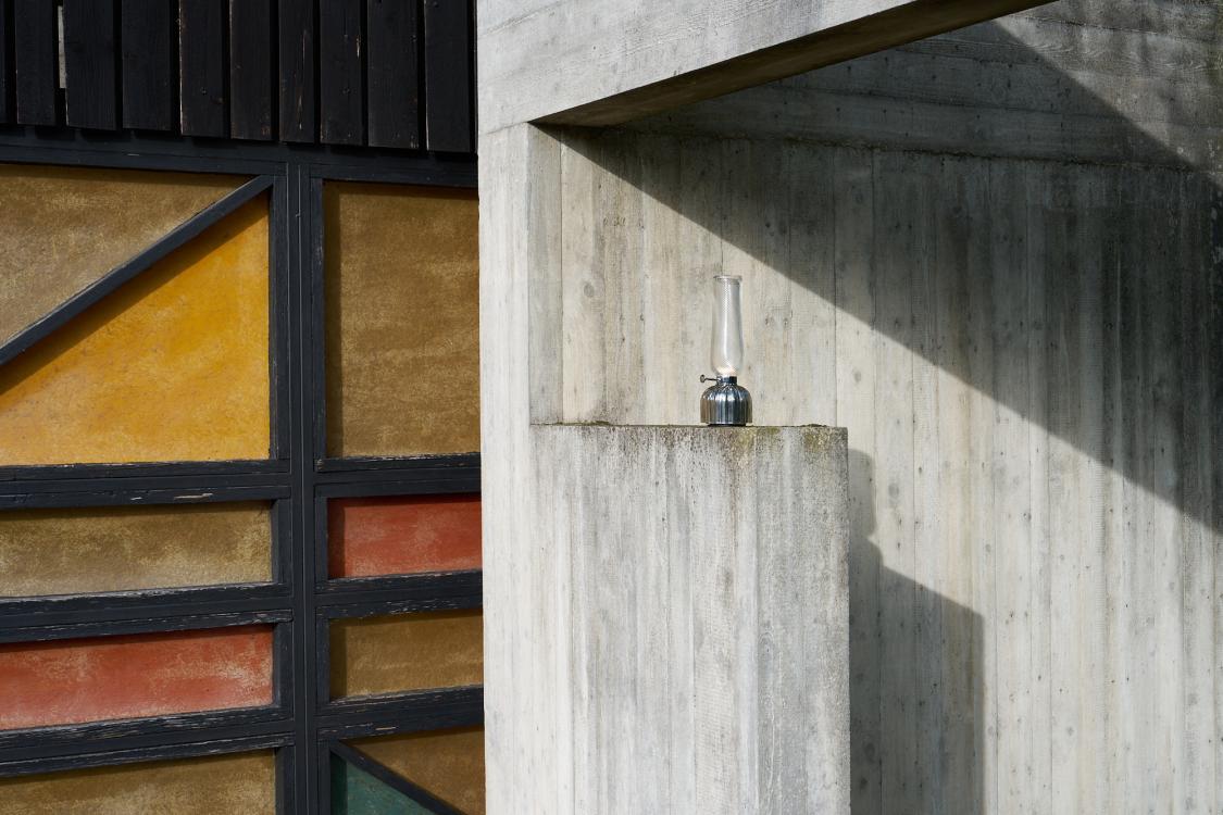 bt_aurora_portable-lamp_nichettor_amb_01.jpg