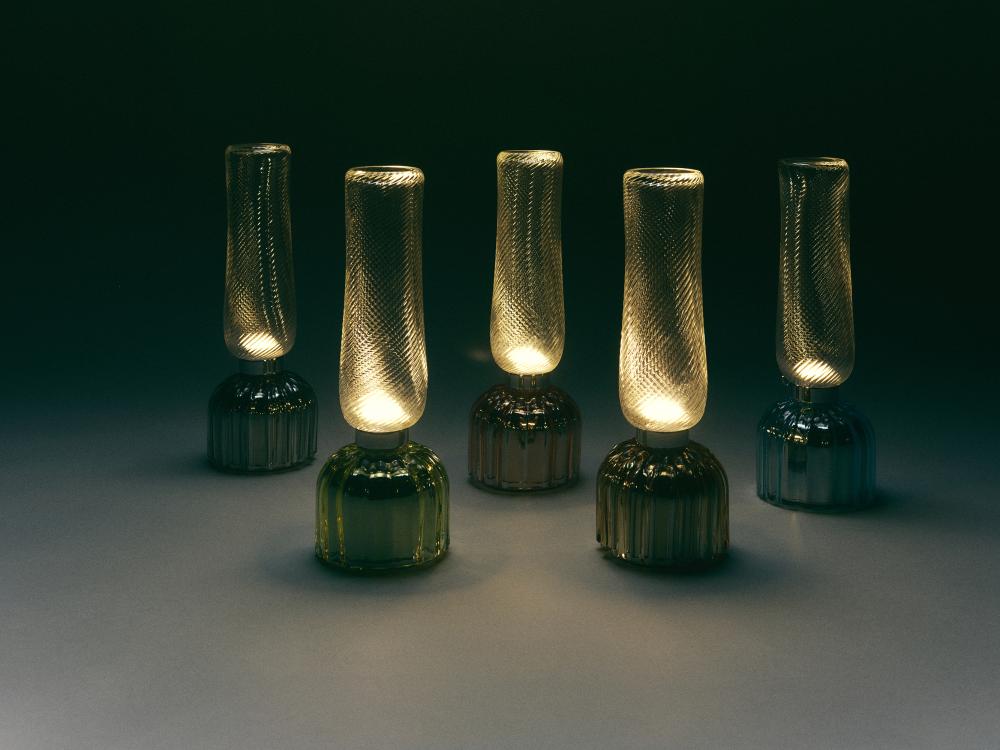 bt_aurora_portable-lamp_nichettor_editorial_02.jpg